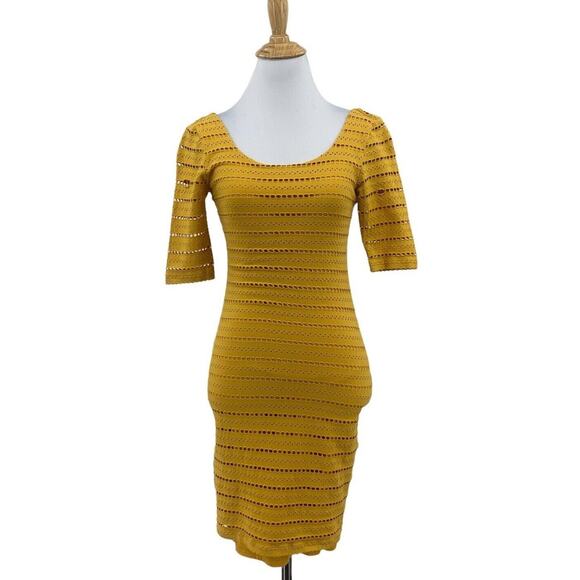 Bebe Eyelet Dress Womens XS Extra Small Yellow Lined Bodycon Mid Sleeve Fitted - Picture 1 of 9